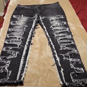 Stylish Frayed Black Jeans for Men